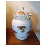 Royal Albert Old Country Roses Jar