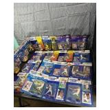 19 Starting Lineup Figures