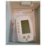 Honeywell RTH6500WF Smart Thermostat