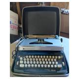Penncrest Concord 10 Typewriter