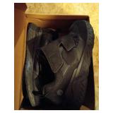 Orthofeet Shoes Size 12W Black