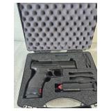 New HK VP9 9mm Pistol with Case