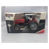 Massey Ferguson 4370 1/16 Scale Tractor