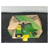 John Deere 1:16 lawn Tractor Model