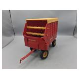 ERTL New Holland Die-Cast Wagon