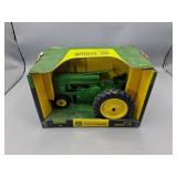 Ertl John Deere Model 60 1/16 Die-Cast