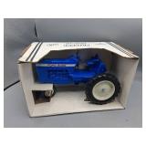 1/16 Scale Ford 8000 Tractor