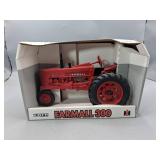 Ertl Farmall 300 1/16 Scale Diecast