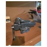 Heavy-Duty Cast Iron Bench Vise