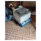 Rinse-N-Vac Carpet Cleaner Model MBU-2