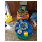 Evenflo ExerSaucer Activity Center