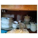 Johann Haviland Bavaria Dinnerware Set