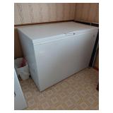 Kenmore 48x28x35in Chest Freezer