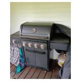 Black Pro Series Gas Grill