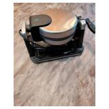 Cooks Rotating Waffle Maker