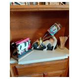 Cow Wine Holder and Napkin Set