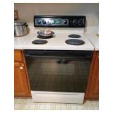 GE Spectra Electric Stove