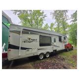 Jayco Eagle RV with Slide-Out