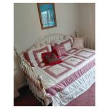 White Metal Daybed with Trundle