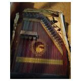 The Chartola Co. Autoharp