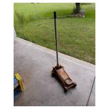 Central Hydraulics Floor Jack