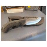 Buck USA Gut Hook Hunting Knife with Sheath