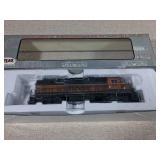 HO Scale BNSF Locomotive, Box Mismatch