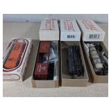 HO Scale Model Railroad Cars, Lot of 4