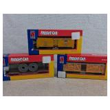 Life-Like Trains HO Freight Cars Lot of 3