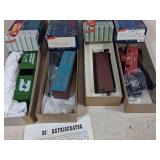 Roundhouse HO Scale Model Train Cars in Boxes