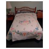 Full Size Homemade Floral Appliquï¿½ Quilt