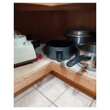 Kitchen Cookware and Blender Base Lot