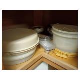 Kitchen Storage and Bakeware Lot