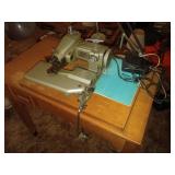 Super Z Stretch Model 410 Sewing Machine Set