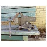 Reed Mfg. Co. No. 204 1/2A Bench Vise
