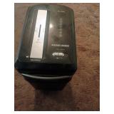 BLACK+DECKER BD-890A Paper Shredder