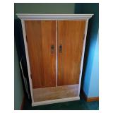 Cedar Wardrobe Cabinet 40x26x62 Inches