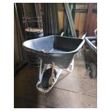 Truper Single Wheel Wheelbarrow