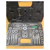 Metric Tap and Die Set with Case