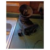 Lohman Game Caller With Charger