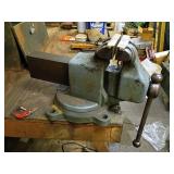 Reed Mfg Co No. 204 1/2R Bench Vise USA