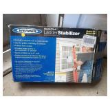 Werner QuickClick Ladder Stabilizer AC78