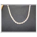 *SILVER STYLE NECKLACE