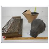 METAL FLOWER HANGERS-POTS-TRAYS