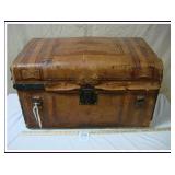 ANTIQUE LEATHER TRUNK STEAMER - 19TH TO EARLY 20TH