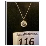 **STERLING SILVER MY FAMILY MY LOVE XOXO PENDANT