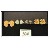 **VINTAGE CLIP EARRINGS-FOUR PAIRS