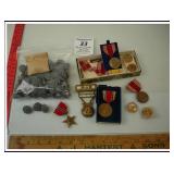 **ANTIQUE MILITARY PINS AND BROOCHES