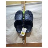 BRAND NEW IN PACKAGE CROCS SIZE 7-9