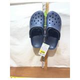 BRAND NEW IN PACKAGE CROCS SIZE 6-8